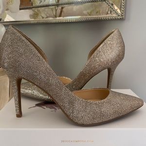 Jessica Simpson Pumps